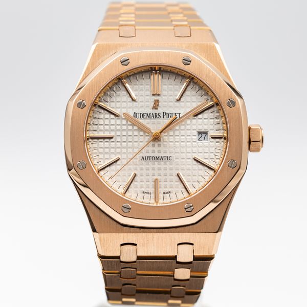 Audemars Piguet Royal Oak 15400OR.OO.1220OR.02